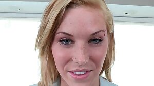 Teens Loves huge Cocks - Cute blonde gets a little extra with her massage