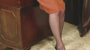 Busty natural brunette Kate Anne in her genuine vintage nylon stockings helping you to a fulfilling wank cums with you