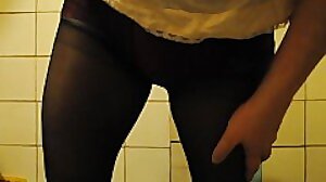 Wetting pink shorts and pantyhose(CD)