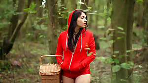 Valentina Nappi gets caught in the forest by Danny D