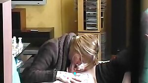 French Milf doing a blowjob (hidden cam)