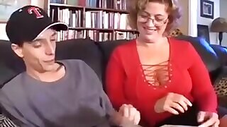 Mature with big ass and tits women gets some Help