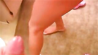 Raven Riley - Bathroom BlowJob