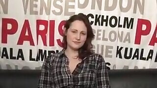 emy durant un casting se montre très douce, coquine et une bonne salope qui mène ses projets à bien en se faisant enculé chaudement par un amateur professionnel.,