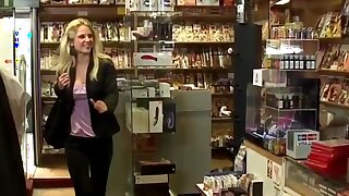 Caroline de Jaie gets dp during threeway, Caroline de Jaie getting double penetration during a threeway